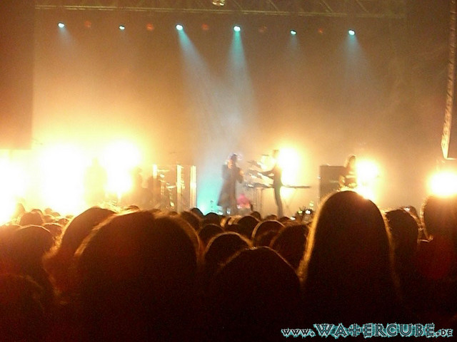 Him-16.jpg